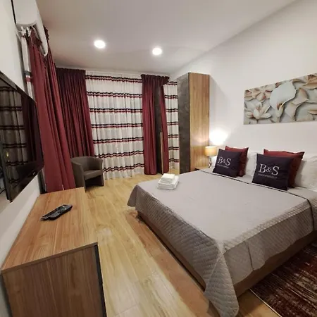 B&s Seafront Duplex Penthouse Marsascala, Malta Apartment