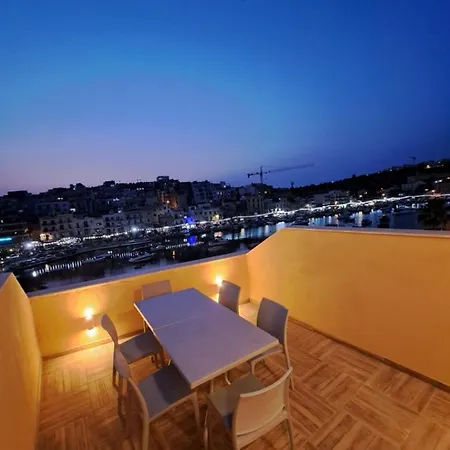 B&s Seafront Duplex Penthouse Marsascala, Malta *